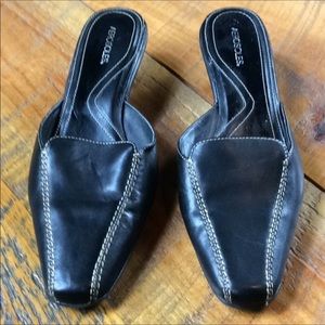 Aerosoles black mules/slides Size 8 Good c…